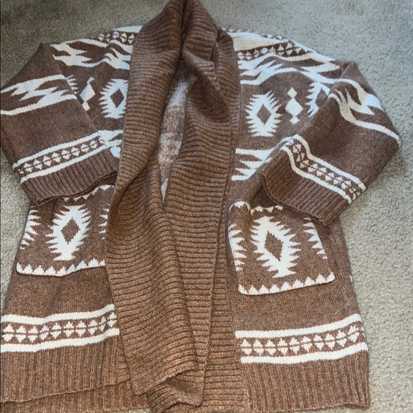 Tahari Sweaters - Print sweater